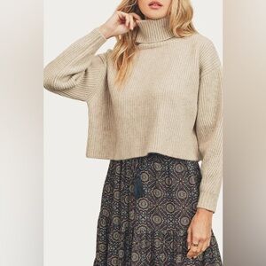 DRESS FORUM Ribbed Cream Turtleneck Sweater SIZE S
